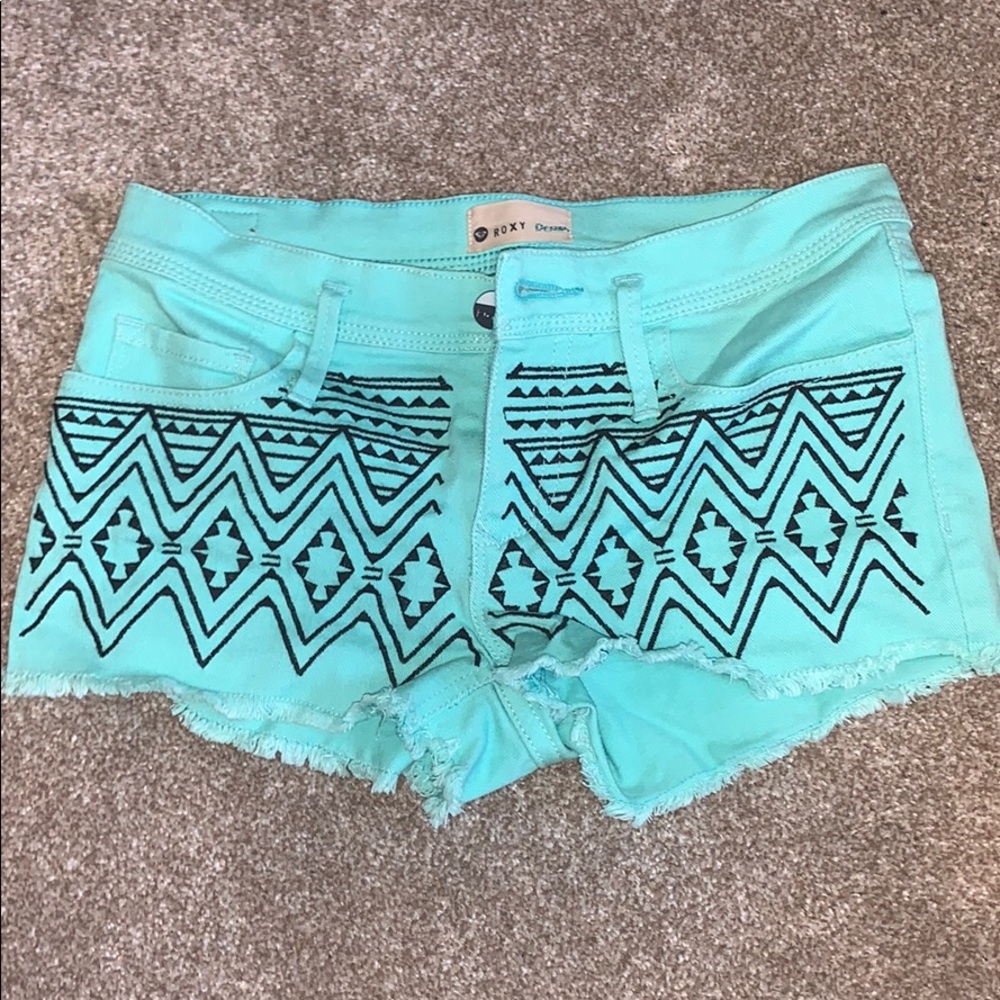like new roxy shorts